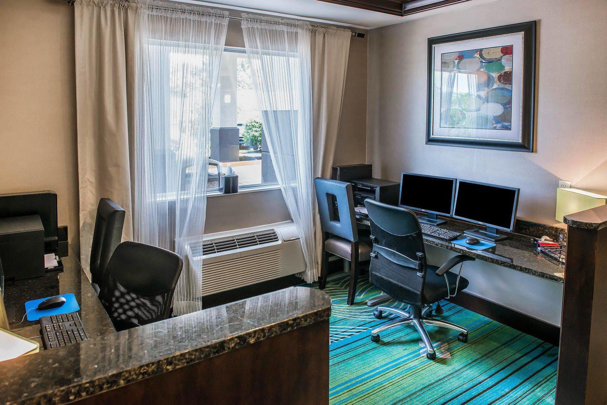 Comfort Inn&Suites Butler Eksteriør bilde