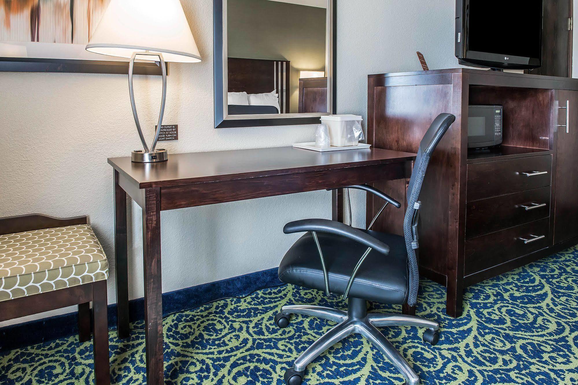 Comfort Inn&Suites Butler Eksteriør bilde